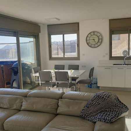 Luxury Exclusive Top Class Apartment On The Sea With Best Sea View And Jacuzzi רק למשפחות !!!! Ейлат Екстериор снимка