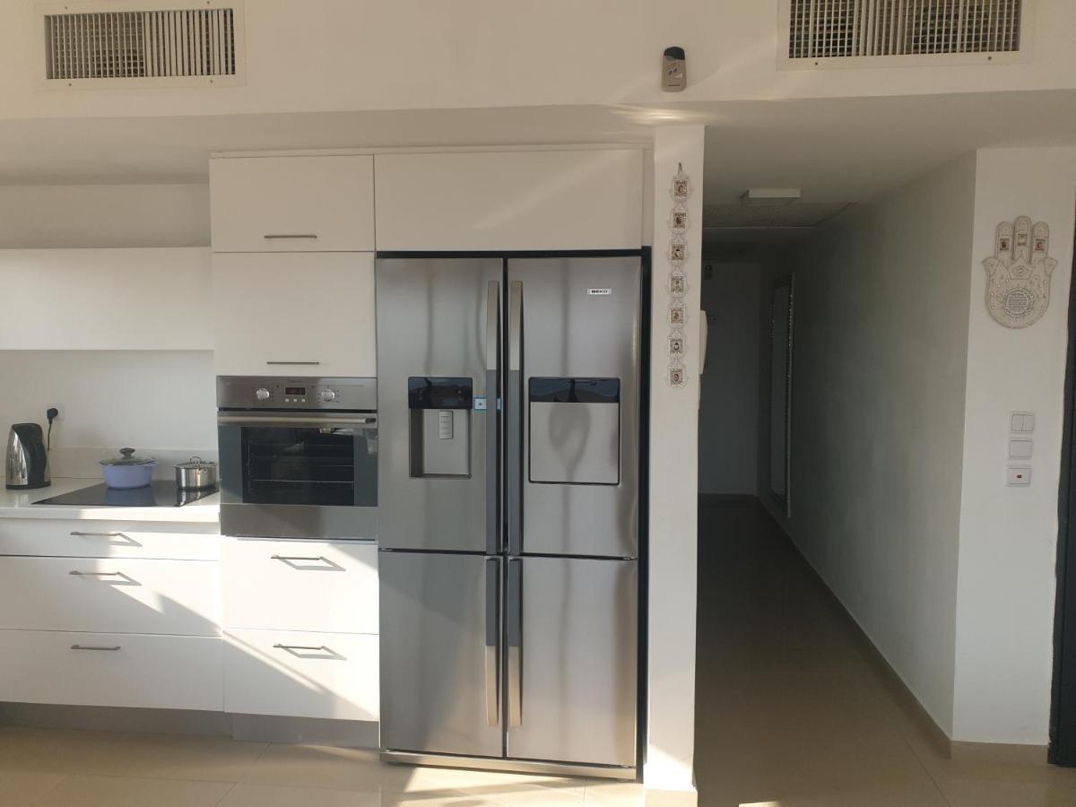 Luxury Exclusive Top Class Apartment On The Sea With Best Sea View And Jacuzzi רק למשפחות !!!! Ейлат Екстериор снимка